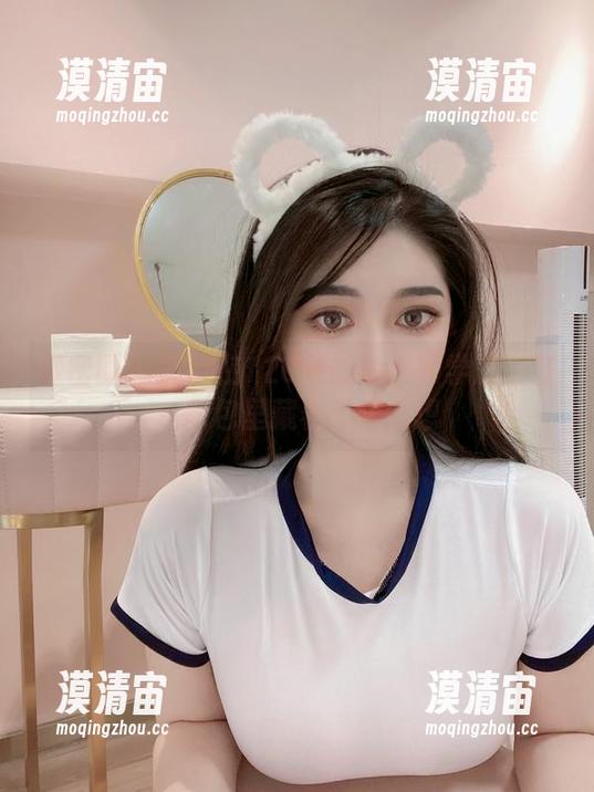 微密圈 - 沉浸在120斤的小王同学的浴缸：图包里藏着无限遐想