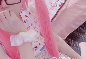 AT鲨：你确定不想把这些粉色写真全收了？