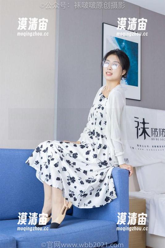 BoBoSocks袜啵啵 - 短灰丝套图大放送，小甜豆的魅力你绝对想不到！