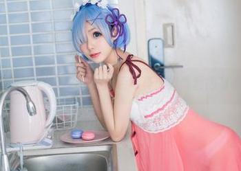 MTYH喵糖映画 – 蠢沫沫的泳装写真：好像蠢得有点可爱哦！