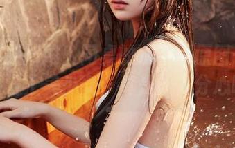喵糖映画新推！同桌的水手服原图——当学霸遇上美少女，真是让人分心啊！