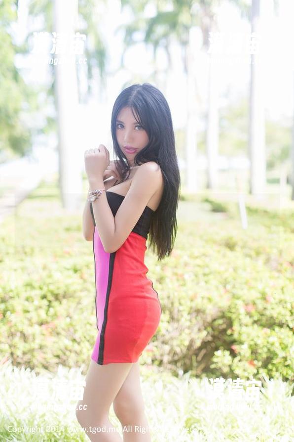 TGOD推女神 - 莫雅淇职业装写真：谁说工作和魅力不能兼得？