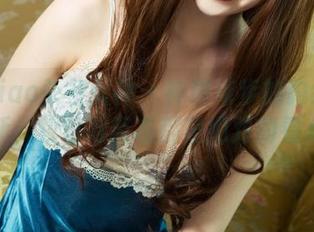 TouTiao头条女神 – 神琦泽步的豹纹写真更新，妆容与姿态都是绝对的看点！
