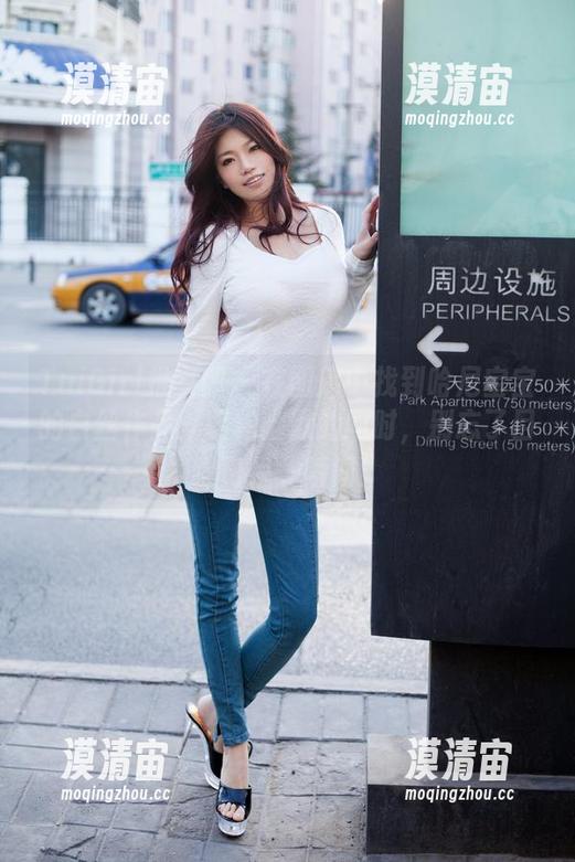 TuiGirl推女郎 - 在图库中找到哈尼宝宝的白丝作品：轻松幽默的同时，别忘了目瞪口呆一瞬间！
