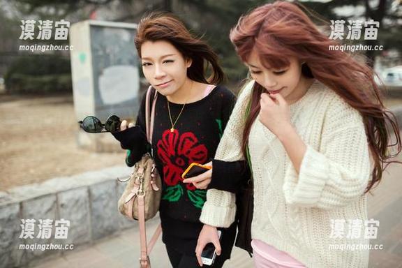 TuiGirl推女郎 - 泳池边的疯狂：王明明最新写真带你感受水的魅力！