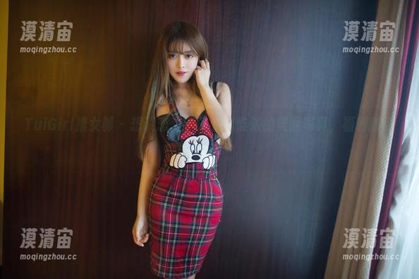 TuiGirl推女郎 - 想谈恋爱？先看赵惟依的美腿写真，福利刚刚好！