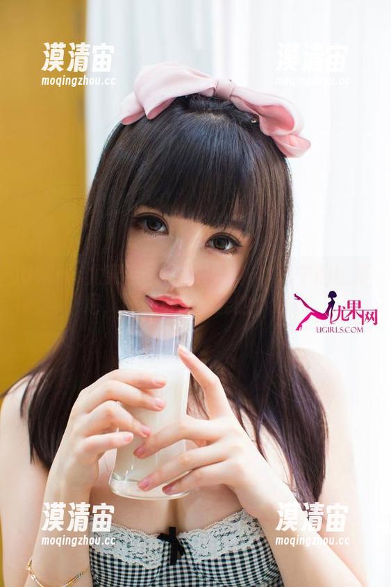 UGirls尤果网 - 套图来了！李思宁的比基尼，让你欲罢不能的小心心