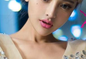 UGirls尤果网 – 探秘王瑞儿的JK套图：谁说裙子不能有超级英雄的气质？