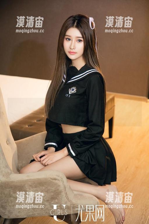 UGirls尤果网 - 王语纯的美脚全集，原图里的小细节让人想入非非