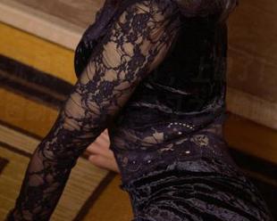 UGirls尤果网 – 上课了，上课了！郭婉祈教室套图新鲜出炉，学习之余偷瞄她的姿态？