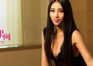 UGirls尤果网 – 高清作品，金baby和她的吊带，这可真是养眼得不要不要的！