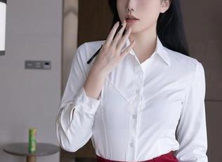 Xiuren秀人网 – Barbie可儿的职业装写真：定制你的职场魅力，带你在办公室打卡光芒四射！