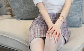 Xiuren秀人网 – 校园写真的新星林昔予yorki：下载这些绝美作品，别让眼睛浪费了！