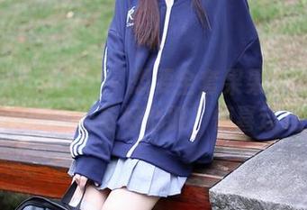 Xiuren秀人网 – 想要全套果果Nikki制服图包？准备好心脏，惊喜连连！