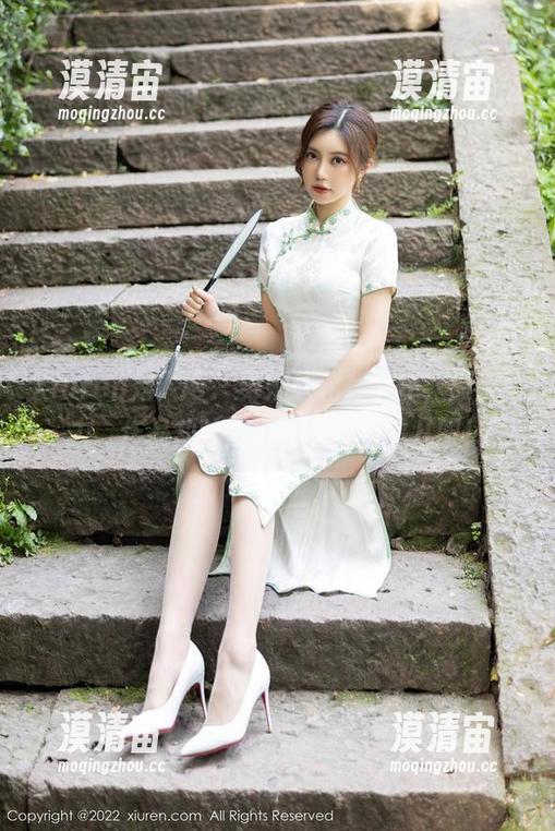 Xiuren秀人网 - 舞媚歆化身女仆，原图给力，作品却让人忍不住想多看几眼！