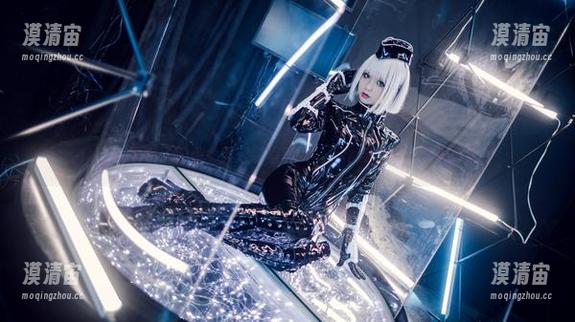 izumi泉桃子的兔女郎定制写真，让每个细节都弥漫着神秘！