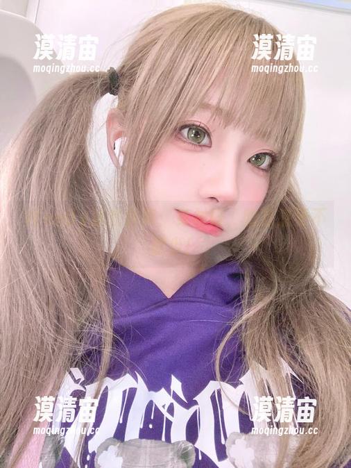 Wendy泳衣合集：身材好，幽默感更不能少！