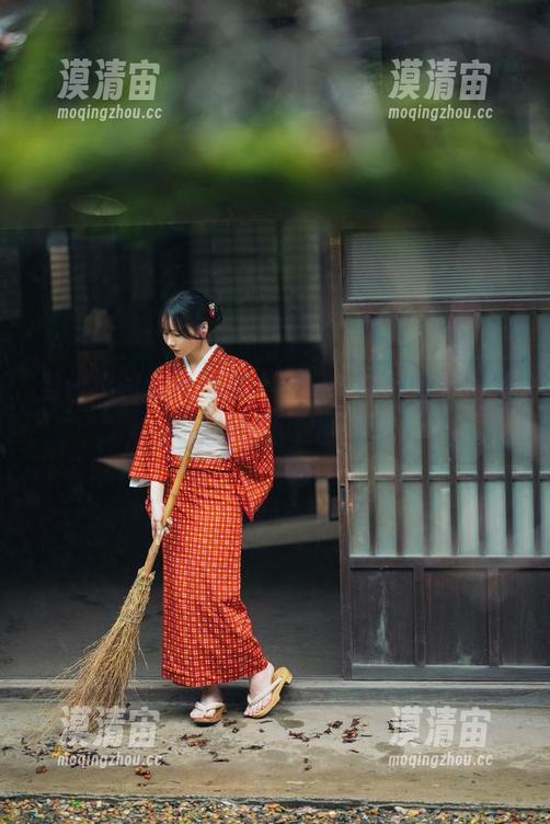 当传统和现代碰撞，けん研的和服作品集你绝对想下载回家！