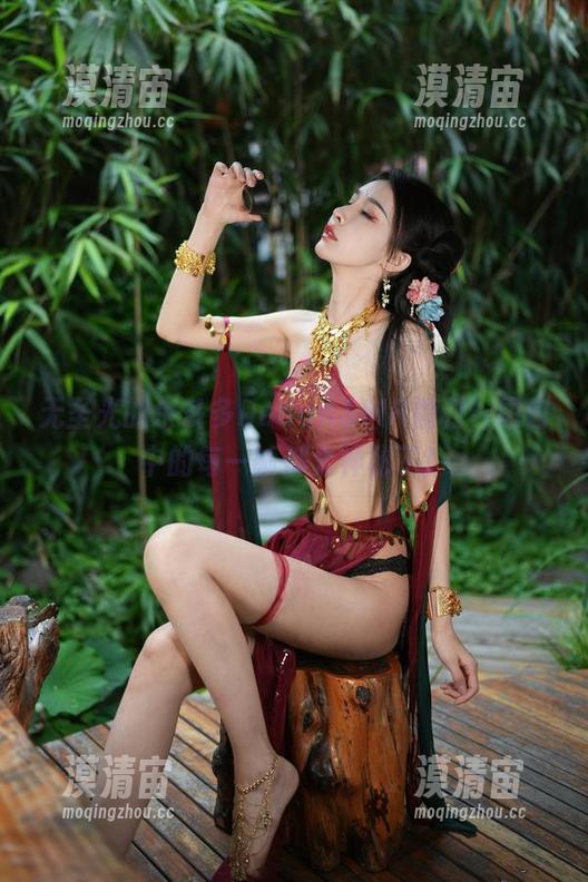 余多多Dudu 无圣光的余多多DuduASMR福利,图包中的每一帧都太神秘了!