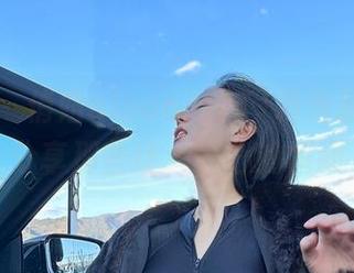微密圈 – 俏妞qiaoniuTT+粉色瑜伽裤：分享那些让人分心的瞬间