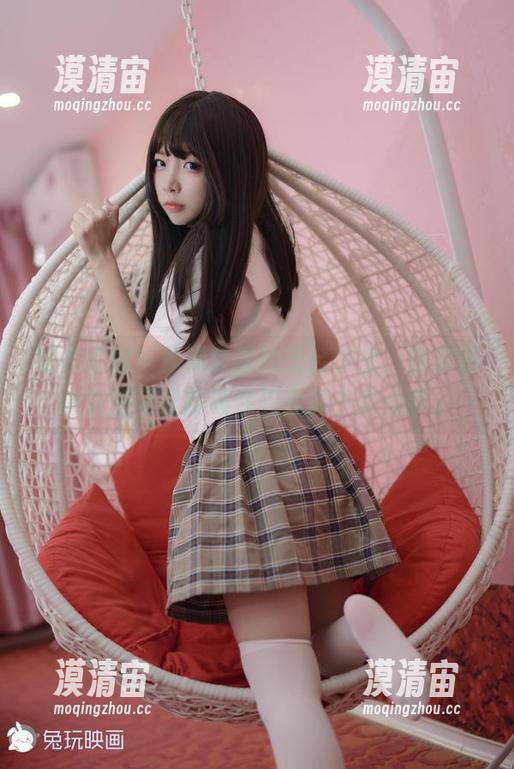 原图霸屏！兔玩映画的天台少女，快来看看这些可能打破你想象的少女心事。