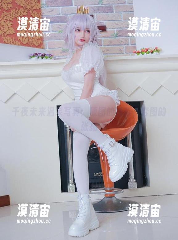 千夜未来温泉写真：原图的纯粹，套图的张扬
