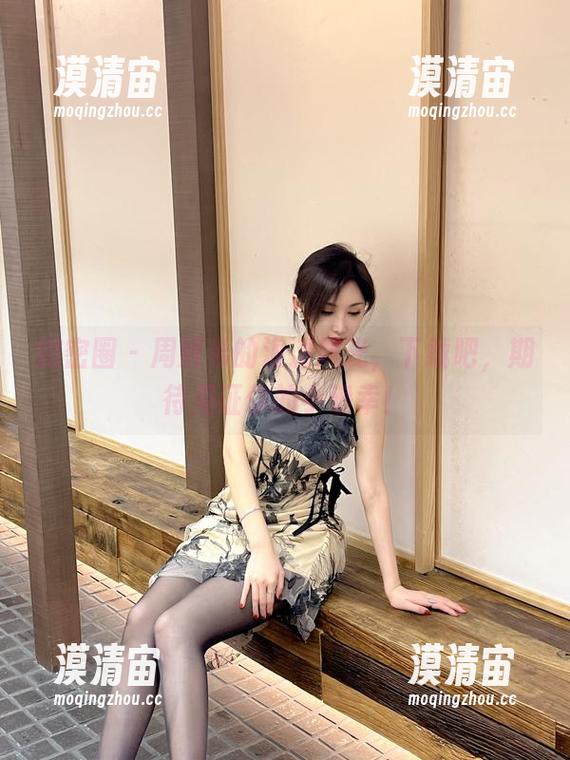 微密圈 - 周妍希的海滩风光，下载吧，期待见证你的小确幸！