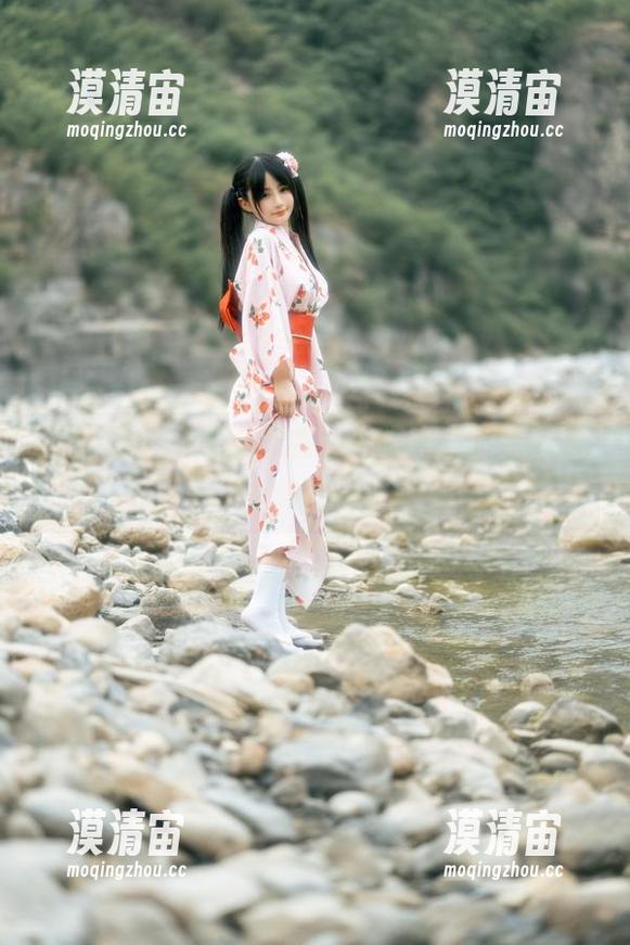 资源在手，婚纱在脸：失眠小宁的美图独白