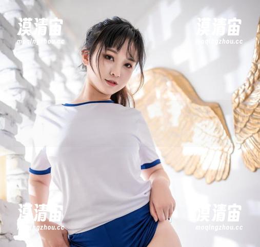 呼唤所有时尚爱好者！奇行家狗崽的连衣裙免费图册揭秘！