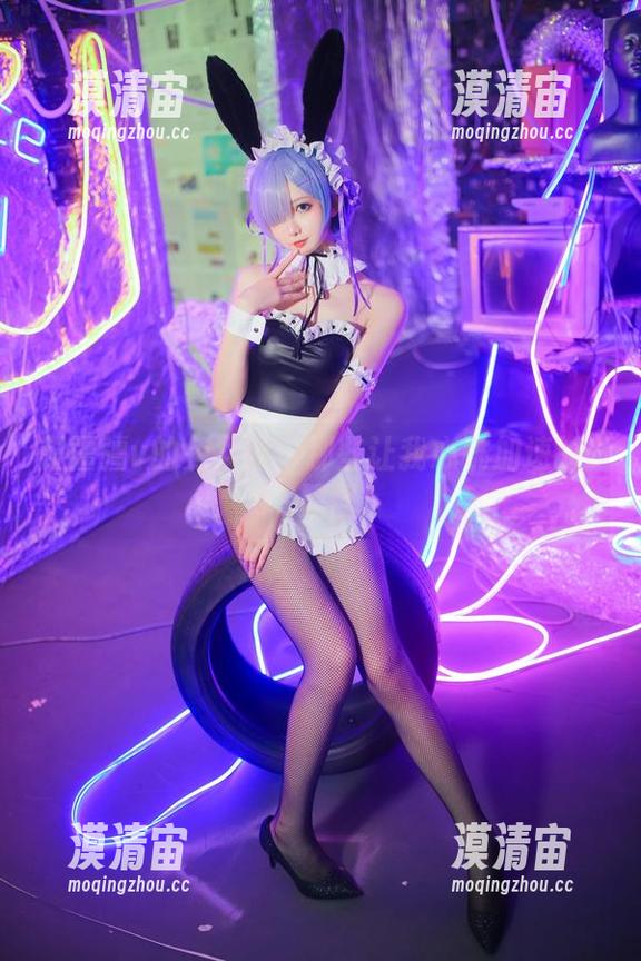 封疆疆v的兔女郎：那些让我心跳加速的COS原图！