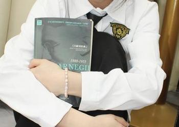 小众视觉 – 看来水手服不止能扬帆，兰兰也吹来了一波时尚海浪！