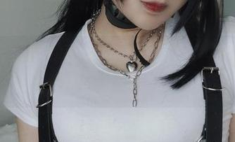 在小容仔咕咕咕w的美图教室，在线收获的不止是美貌