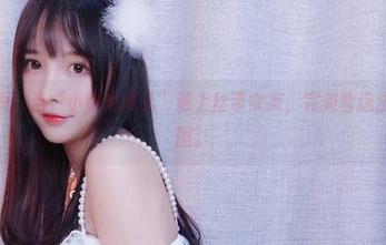 定制写真：当“小小奶瓶儿”遇上丝带女友，完美营造出梦幻氛围。