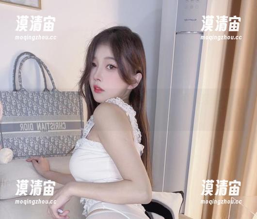 泳装美图在线！小小奶瓶儿到底有多少泳装能让人心动？