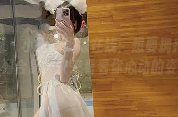 微密圈 – 小玉吃果冻在线：想要拥抱马甲线系列合集，快来看看你心动的姿态！