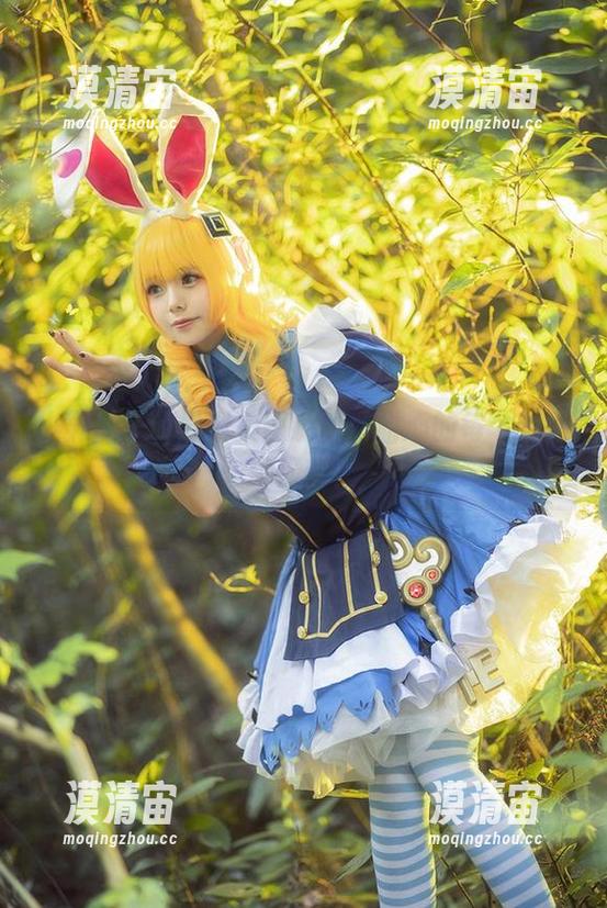 小野妹子w最新美图解锁：甜心的每个瞬间都像梦！