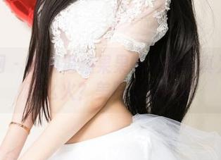 尤果网 – 想知道杨果果的美脚写真为什么这么火？美图透露一切