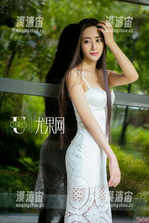 尤果网 - 网袜与自由：林妃媛的图库精选，带你飞入奇妙世界