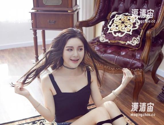 尤物馆 - 资源来袭：陈怡曼coco的油亮图包，照耀到你心里的角落！