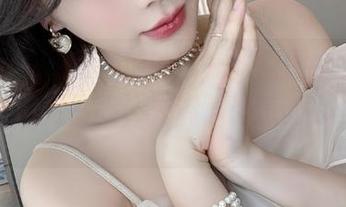 微密圈 – 在徐莉芝的每一张原图中，找到女秘书的另一面，充满了诗意的办公时光。