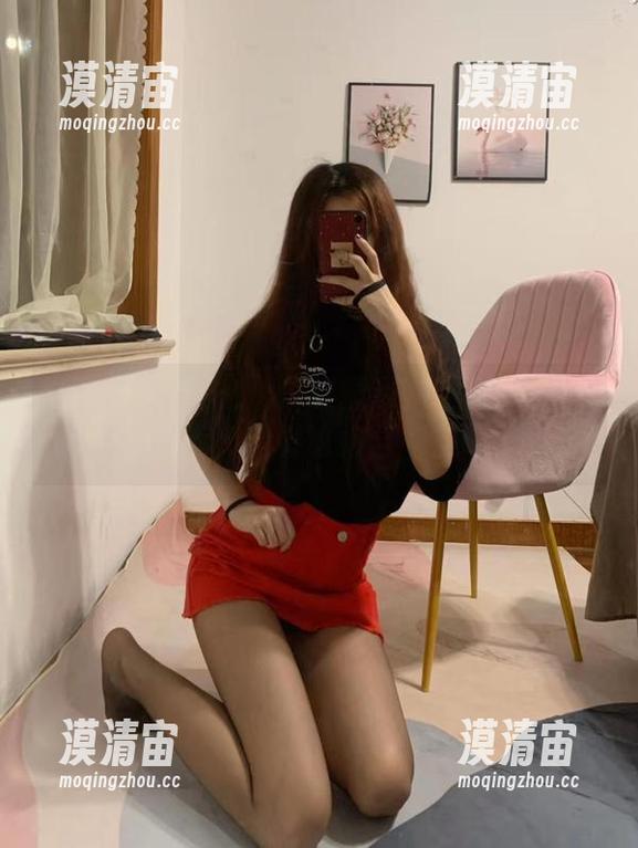 微密圈 - 提袜少女+眼镜=极致写真集！分享点滴，看看这组合有多绝！