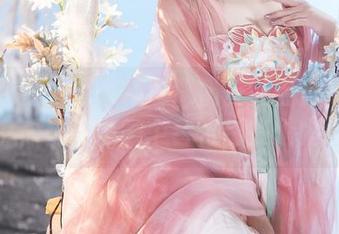 行走在星澜想来杯珍珠奶茶的吉他妹妹作品中，仿佛每一个音符都在悄悄诉说