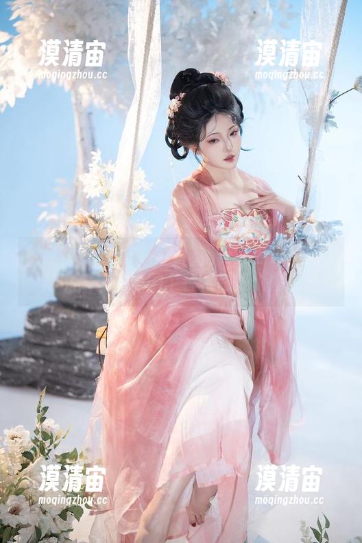 行走在星澜想来杯珍珠奶茶的吉他妹妹作品中，仿佛每一个音符都在悄悄诉说