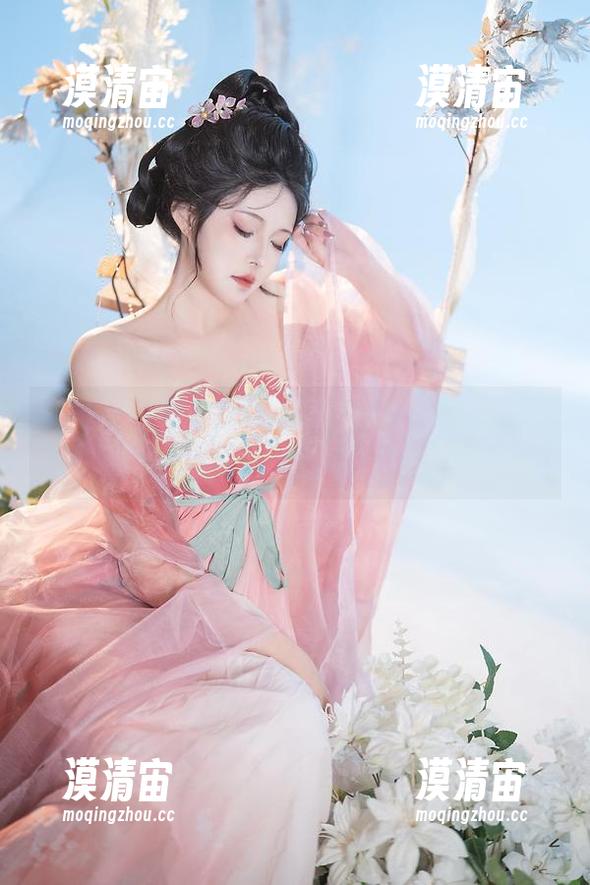 星澜是澜澜叫澜妹呀的OL制服写真集：一边看一边想，这资源简直是致命诱惑！