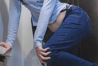 眼镜娘高叉女仆？那是杏仁曲奇的图包，绝对不容错过的精彩！