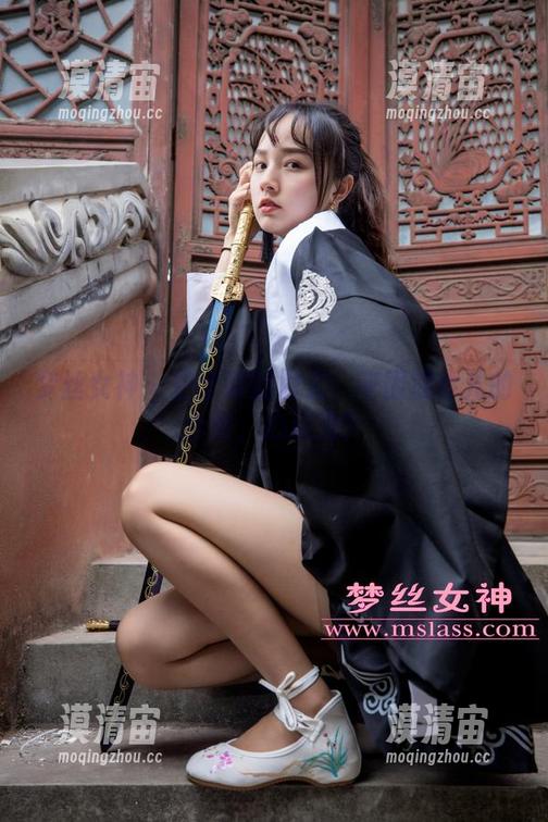梦丝女神 - 护士装的魔力：来围观乔儿的合集，心动没？