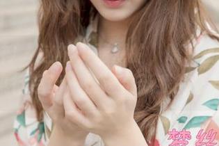 梦丝女神 – 这袜子薄薄的，晓晓的美图好像流行趋势，快速更新我的壁纸！