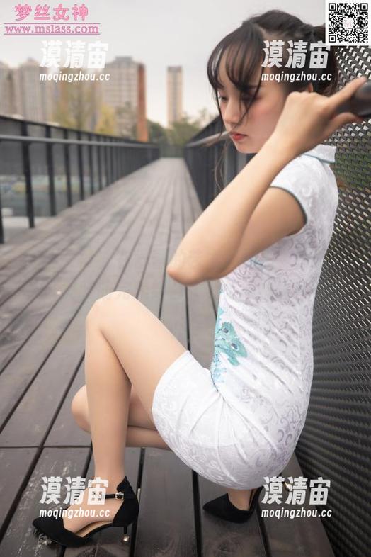 梦丝女神-舒蕾 梦丝女神 - 在舒蕾的艺术空间里,丝袜和美腿的完美结合,真是眼福啊!