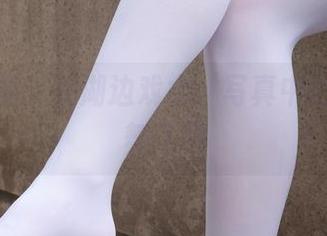 森萝财团：在湖边戏水，写真中的白丝轻舞飞扬