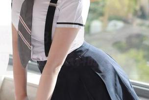 模范学院 – SiByl李思宁的瑜伽：免费？可真是出乎意料的福利啊！